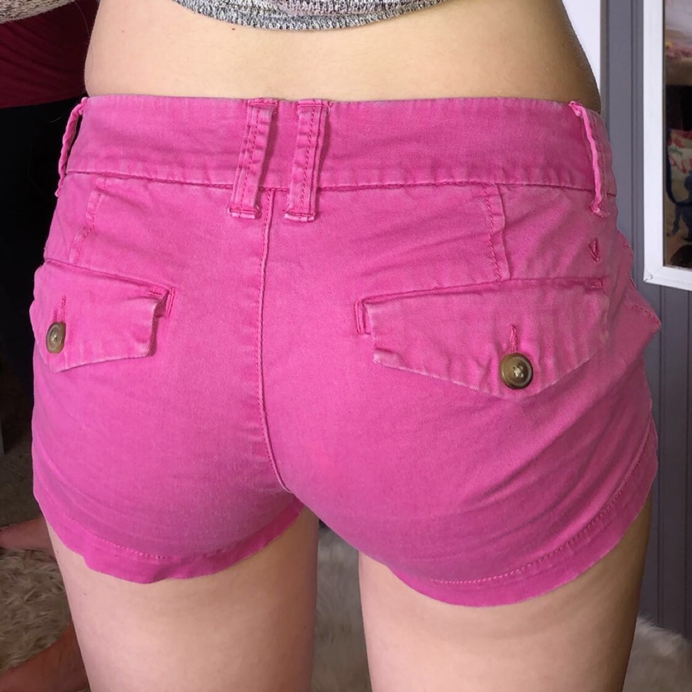Hot pink American eagle shorts